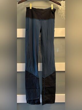 Lululemon Athletic Mud & Rain Pants Size 4 Blue Black